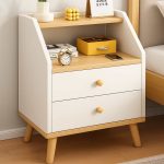 Mesa de noche con estantes