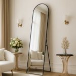 Espejo de piso con marco semi-curvo